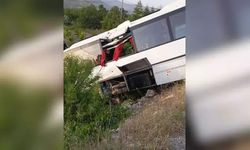 Tur otobüsünün şarampole düşmesiyle 16 kişi yaralandı