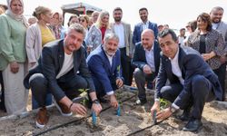 Bucalılar tek yürek oldu: Umut fideleri toprakla buluştu