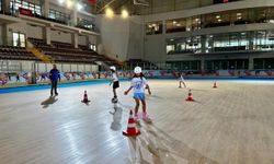 Buz Sporları Salonu'nun zemini yenilendi: Tekerlekli paten eğitimi başlıyor