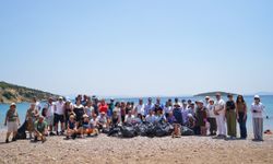 Çeşme'de "Kıyı Temizliği Etkinliği" yapıldı