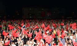 Çiğli, müziğe ve dansa doydu