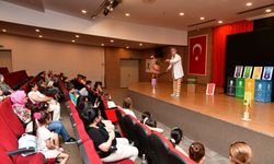 Çiğlili çocuklar, tiyatroyla çevre bilinci kazandı