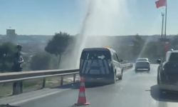E-5 Karayolu’nda su borusu patladı: Trafik durma noktasına geldi!