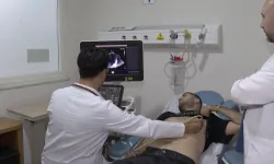 İzmir’de kalbi 6 kez duran genç hayata tutundu