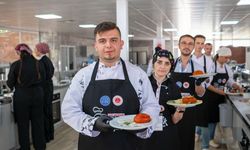 EÜ Çeşme Turizm Fakültesi'nde adliye aşçıları hünerlerini sergiledi