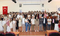 EÜ TÖBİR mezuniyetinde duygu dolu anlar: Yabancı geldiler, kardeş gidiyorlar