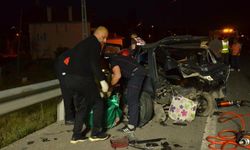 Tali yoldan çıkan araca arkadan çarptı, ortalık savaş alanına döndü: Ölü ve yaralılar var!