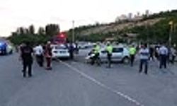 Korkunç kaza: İki otomobil kafa kafaya çarpıştı, çok sayıda yaralı var!