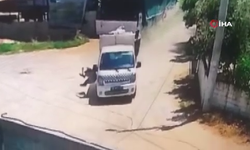 Çöp toplama aracından düşen işçi ağır yaralandı