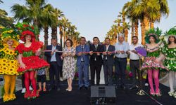 İzmir'de Balkon ve Bahçe Bitkileri Festivali başladı