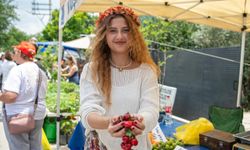 Kuşadası'nda "Kiraz Şenliği" coşkuyla kutlandı
