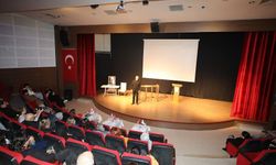 Menderes Belediyesi tarafından 18 yaş ve üstü vatandaşlar için tiyatro kursu açıldı