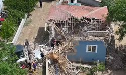 Sel felaketi evi yıktı, hasar havadan görüntülendi