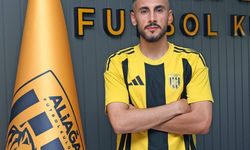 Aliağa FK, savunmasını genç bir isimle güçlendirdi: Musa Şahindere imzayı attı!