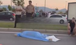 İzmir'de seyir halindeki otomobilin çarpması sonucu bisikletli hayatını kaybetti