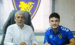 Bucaspor 1928 gençlerle imzaladı