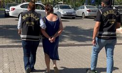 Güvenin yerle bir olduğu an:  Çocuklarını emanet ettikleri bakıcı, ev sahiplerinin malını çaldı!