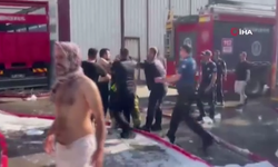 Yangına müdahale eden itfaiye ekiplerine çirkin saldırı