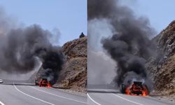 Korkutan otomobil yangını: Araç alev alev yandı...
