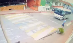 Midibüsün altında kalan 78 yaşındaki adam ağır yaralandı