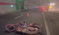 Motosikletin devrildiği kazada 2 kişi hayatını kaybetti
