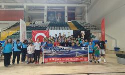 Muğla Büyükşehir masa tenisi sporcuları, Menteşe'de fırtına gibi esti