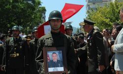 Şehit Ege Akar, İzmir'de son yolculuğuna uğurlandı
