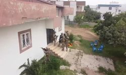 Silah kaçakçılığına büyük darbe: Ev ve iş yerlerinden cephanelik çıktı!