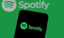 Bakan Ersoy masaya oturdu: Spotify Türkiye'den çekilecek mi?