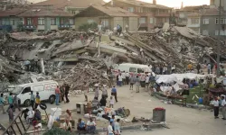 17 Ağustos 1999 Marmara Depremi'nde kaç kişi öldü, kaç bina yıkıldı?