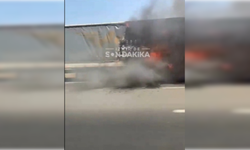 Aliağa'da hareket halindeki TIR alev alev yandı