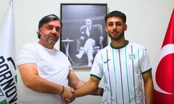 Bornova 1877 Koray Bulman'la imzaladı