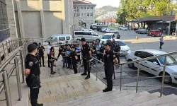 Belediye çalışanlarına faizle para veren baba ve 3 oğlu tefecilikten gözaltına alındı
