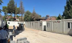 Bakan Yerlikaya duyurdu: Sındırgı'da konteyner kurulumu tamamlandı