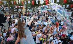 Bayraklı Sokak Festivali, çocuklara dolu dolu bir gün yaşattı