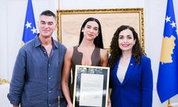 Dua Lipa, üçüncü vatandaşlığını aldı