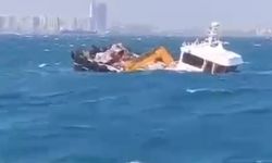 Fırtına uyarısı dikkate alınmadı, gemiyi dalga yuttu: Denizde korku dolu anlar!