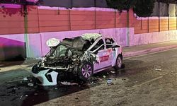 Gece yarısı faciaya döndü: Otomobil TIR’ın altına girdi, 1 ölü 3'ü ağır 4 yaralı!