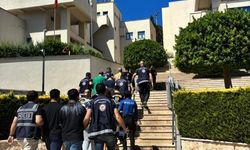 Göçmen kaçakçılarına darbe: 13 gözaltı, 10 tutuklama!