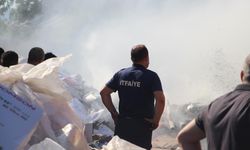 Hurda deposunda korkutan yangın! Mahalle sakinleri sokağa döküldü