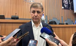 Başkan Tugay’dan Çerçioğlu değerlendirmesi: “Partiyi bıraktığı gibi başkanlığı da bırakmalı”
