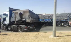 İki kardeşin kullandığı TIR'lar çarpıştı: Ölü ve yaralı var...