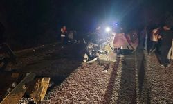 İki otomobil çarpıştı, katliam gibi kaza: 6 kişi hayatını kaybetti!