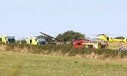 İngiltere'de helikopter tarlaya düştü: Çok sayıda ekip sevk edildi