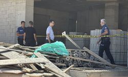 İnşaattan düşen işçinin feci ölümü! Kafasına zemindeki demir parçalar saplandı