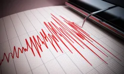 İran'da 5.7 büyüklüğünde deprem meydana geldi! Vatandaşlar panikle sokağa çıktı
