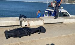 İzmir Bayraklı sahilde erkek cesedi bulundu