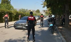 İzmir'de kesinleşmiş hapsi bulunan 131 şüpheli gözaltına alındı