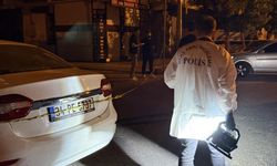 Kahvede silahlı kavga: Araçlar kurşunlandı, 10 kişi yaralandı!