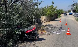 Kanalete çarpan motosikletin yolcusu yaşamını yitirdi